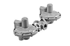 REGULATOR - COMMERCIAL LOW-PRESSURE with MONITOR - 2" FNPT