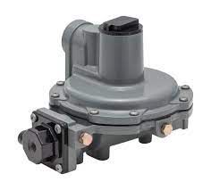 REGULATOR INTEGRAL TWO-STAGE 1/4" X 1/2" FNPT WITH 90° VENT