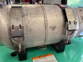 FORKLIFT CYLINDER BRACKETS FOR FORKLIFT MOUNTING